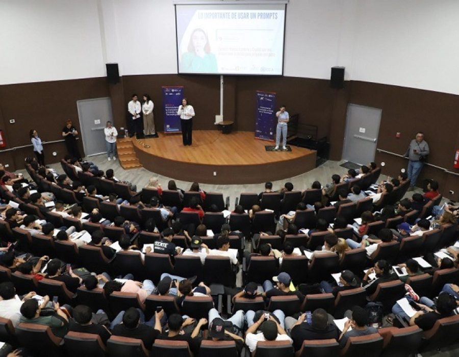 ¡La Inteligencia Artificial al alcance de todos!: Así se vivió “WhatsappIAndo” en la UTSC